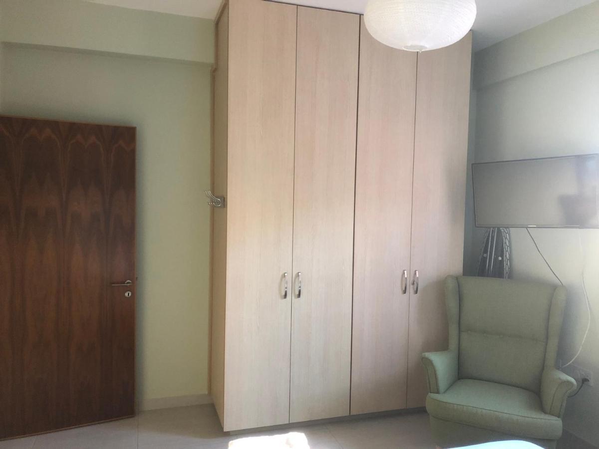 Diamond Stone Wooden Guest House Chandria Екстер'єр фото
