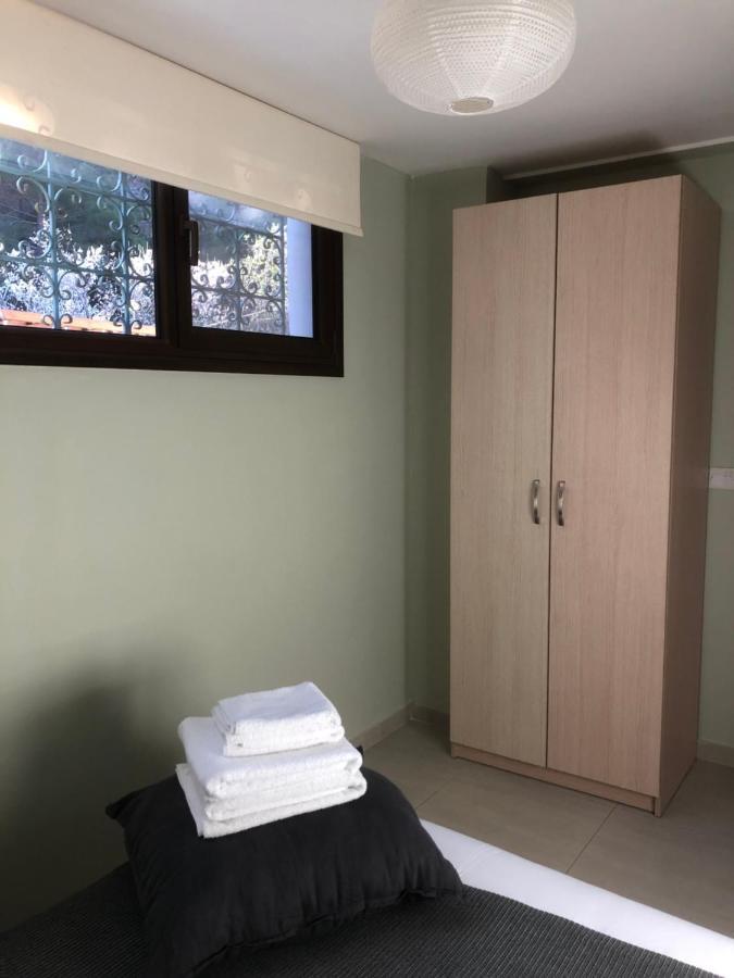 Diamond Stone Wooden Guest House Chandria Екстер'єр фото